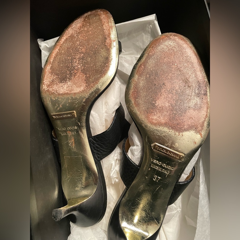 Dolce & Gabbana Black and Gold Heels - Picture 11 of 12
